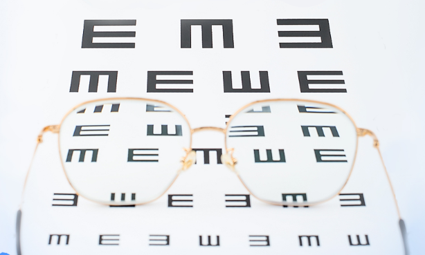 是时候打破眼镜行业的价格“滤镜”了！