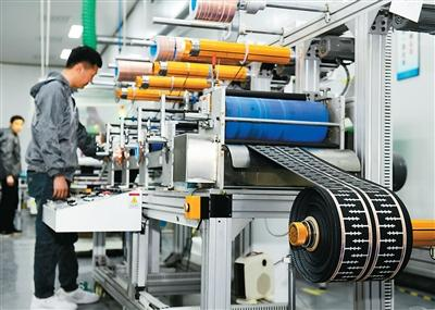 国有大行加力服务实体经济