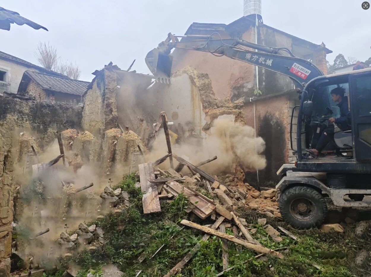拆迁现场.jpg
