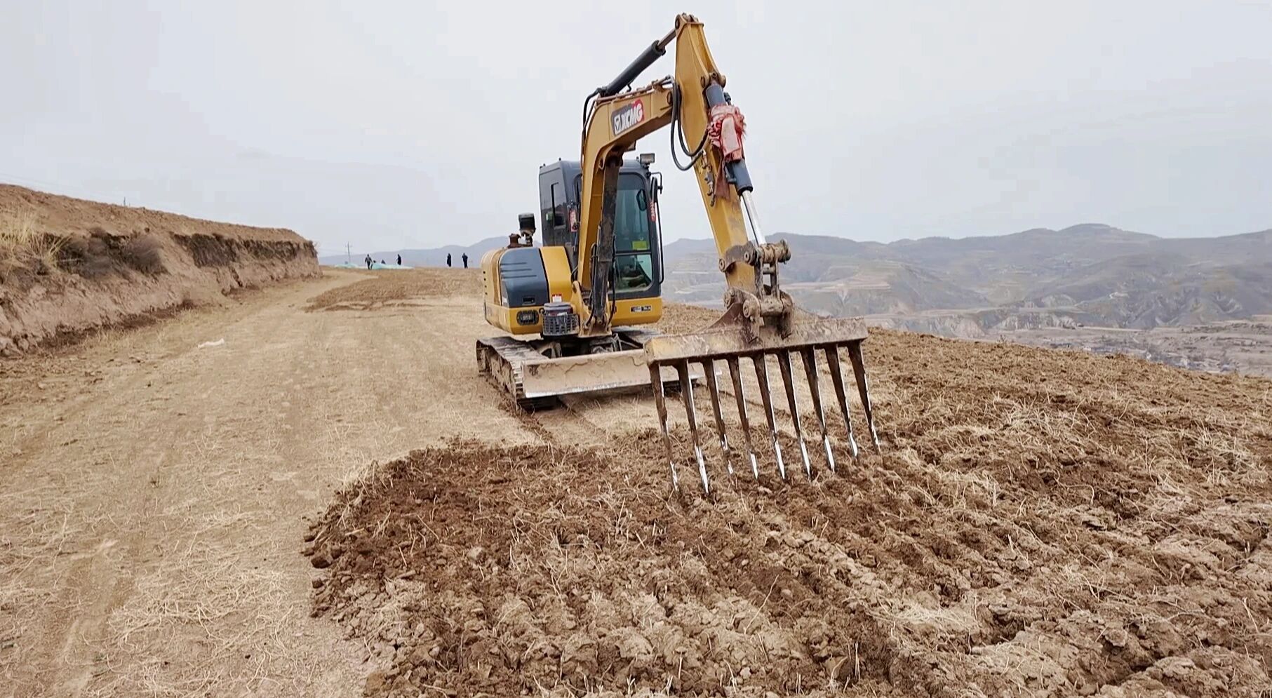 1775634429675811.jpg 照片1.jpg