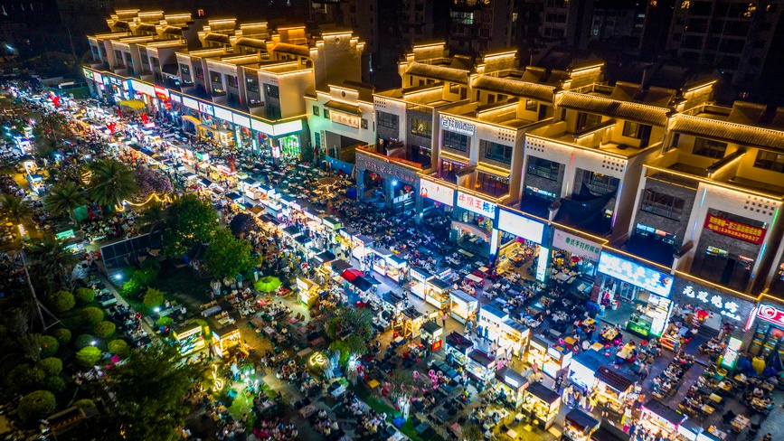 廣西梧州：春日夜市人氣旺