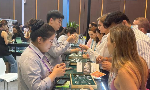 广交会观察：融入东方美学 中国好物更有“国际范”