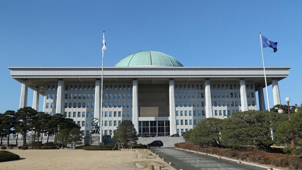 韩国股市“狂飙”背后有什么风险