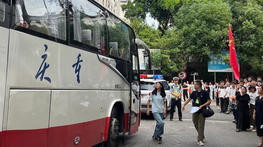 全方位“护考” 助力高考学子逐梦