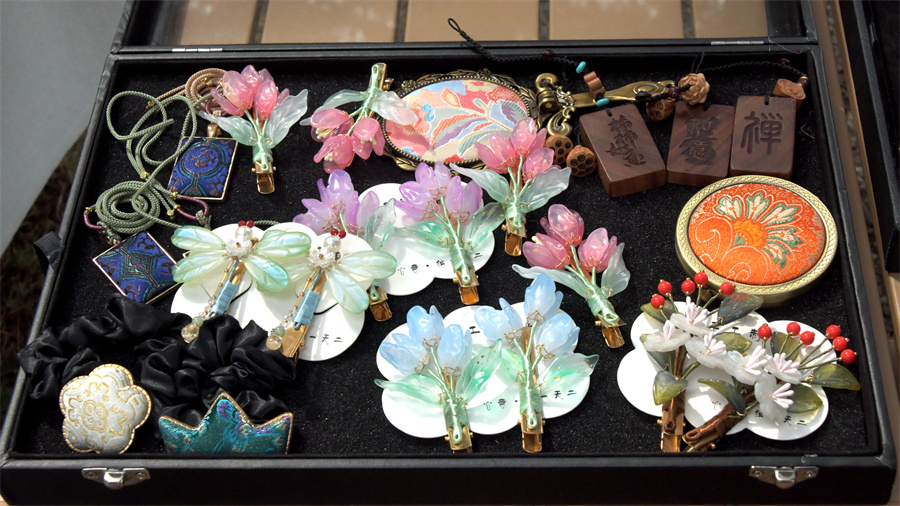 1782109874950898.jpg 手作展示 王艺茜摄.JPG