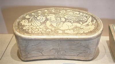 炎炎夏日，没有空调和电风扇，古人怎么消暑入眠