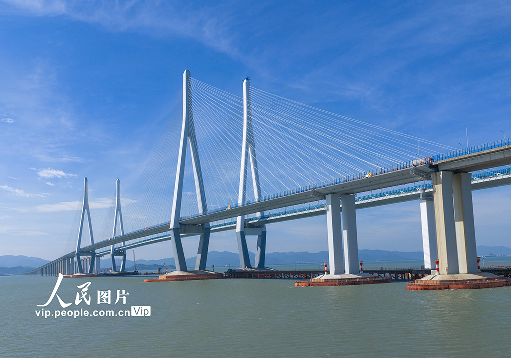 浙江宁波：市域铁路象山港跨海大桥建设正酣【2】
