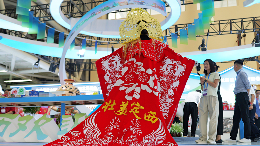 第三十二届中国兰州投资贸易洽谈会开幕