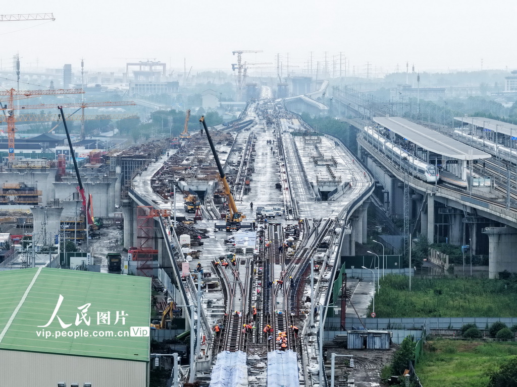江苏扬州：沪渝蓉高铁建设稳步推进