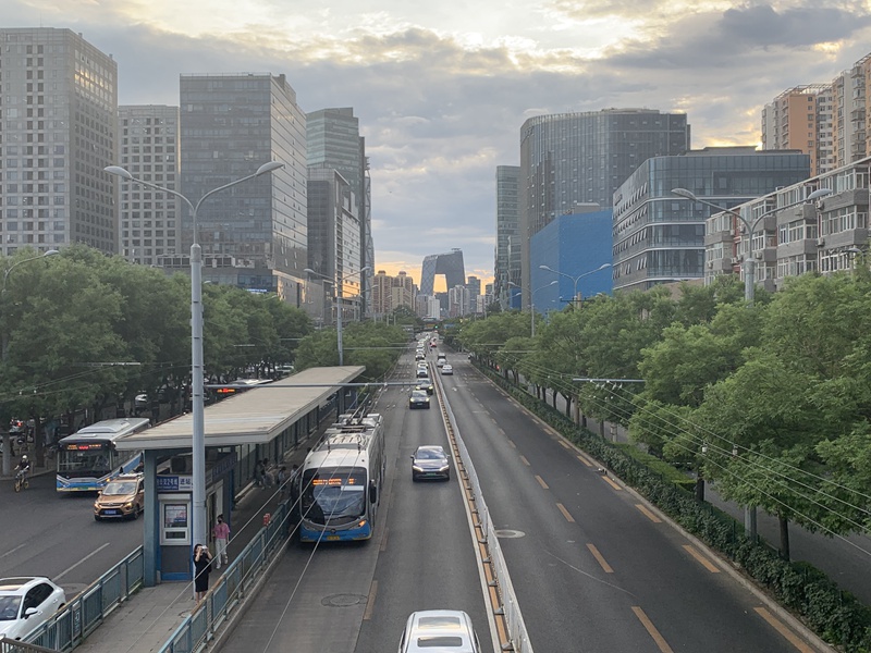 北京土拍3宗涉宅地块合计揽金72.78亿元
