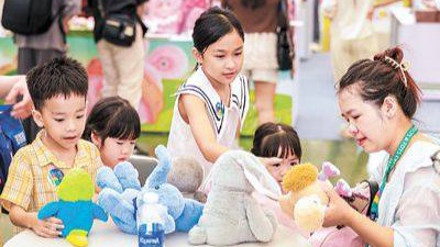 中国潮玩，为何走红海外？