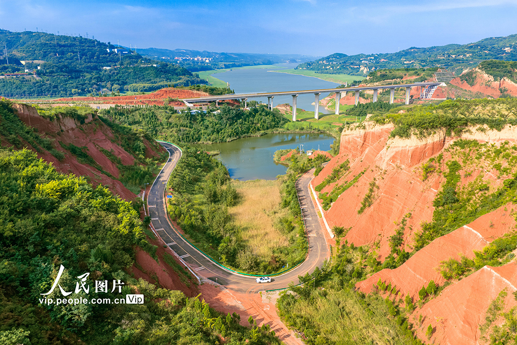 山西平陆：黄河一号旅游公路