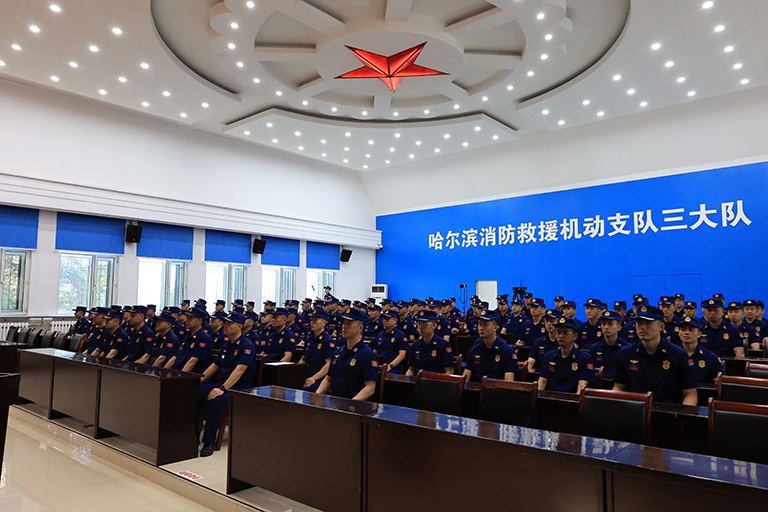 参训人员精神振奋.jpg