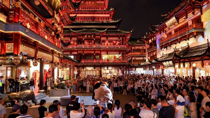 夜间经济热度高涨 文艺新玩法亮相上海街市