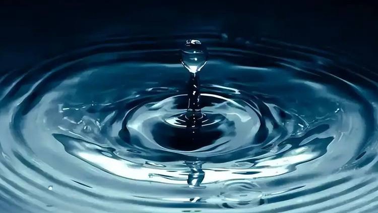 AI越来越“口渴”，水资源消耗难题怎么解？