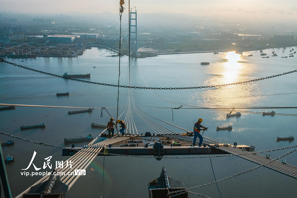 广东广州：狮子洋大桥建设正酣