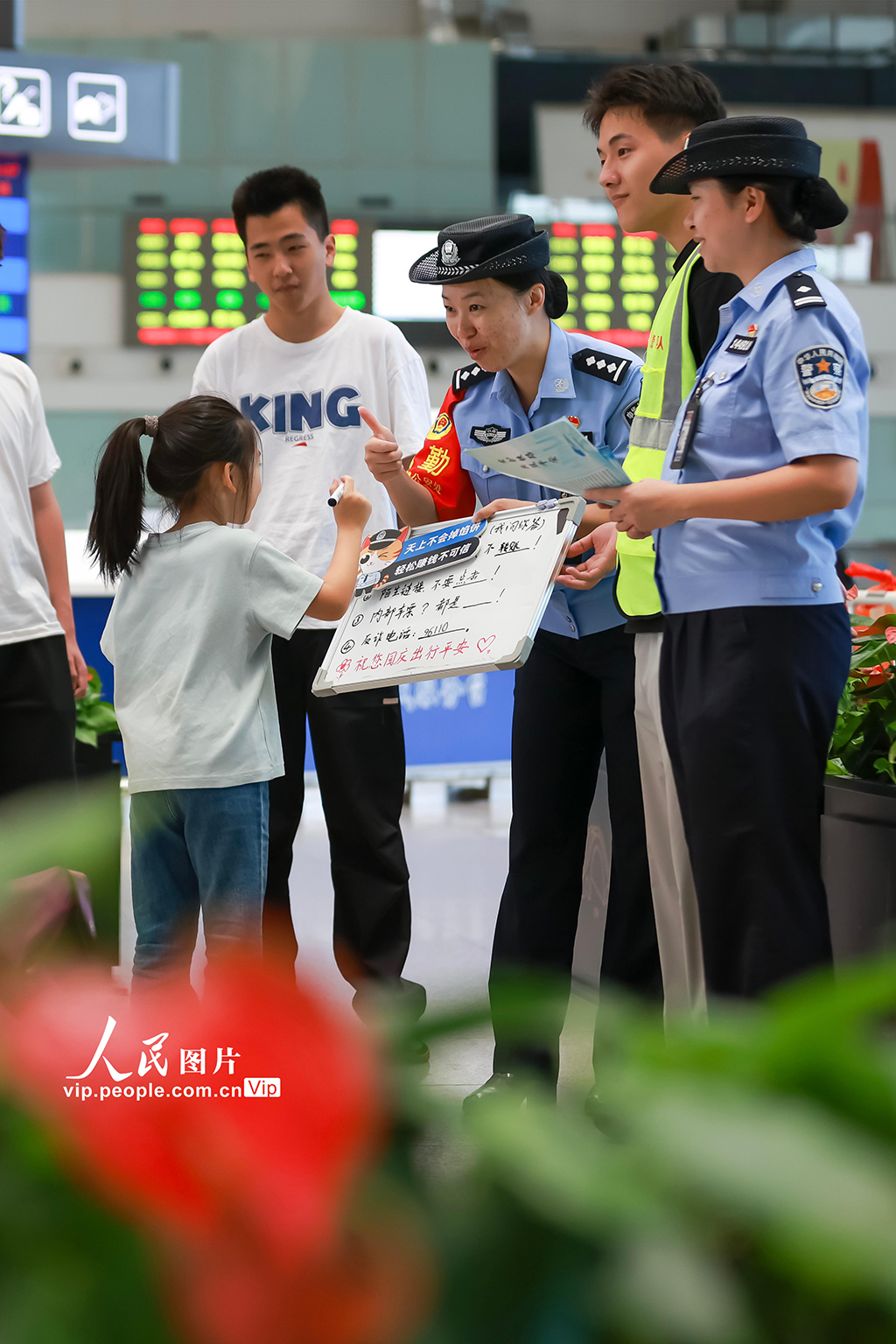 福建福州：反诈小课堂守护返程平安【3】